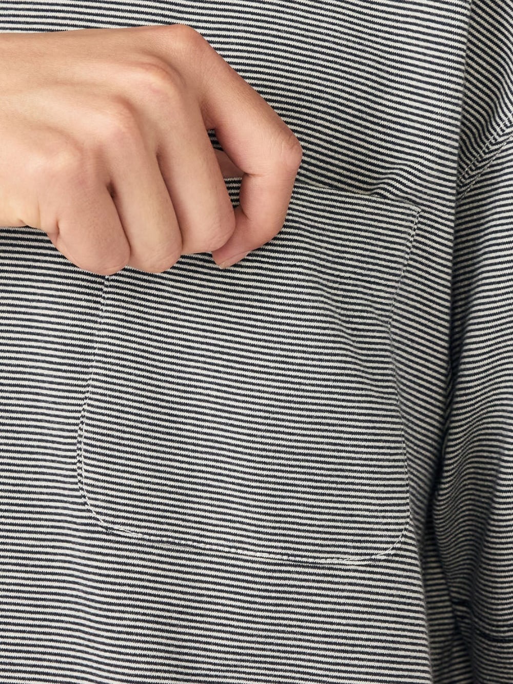Micro Stripe Pocket Tee - Navy X White