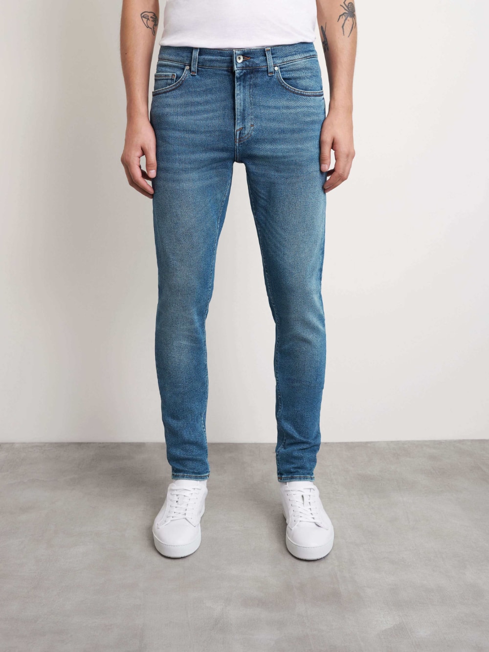of / Jeans: Evolve Jeans Free - Dust | Gotengo Menswear