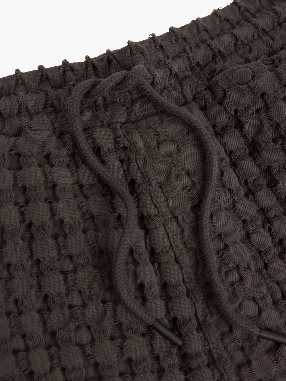Porto Waffle Shorts in Nearly Black