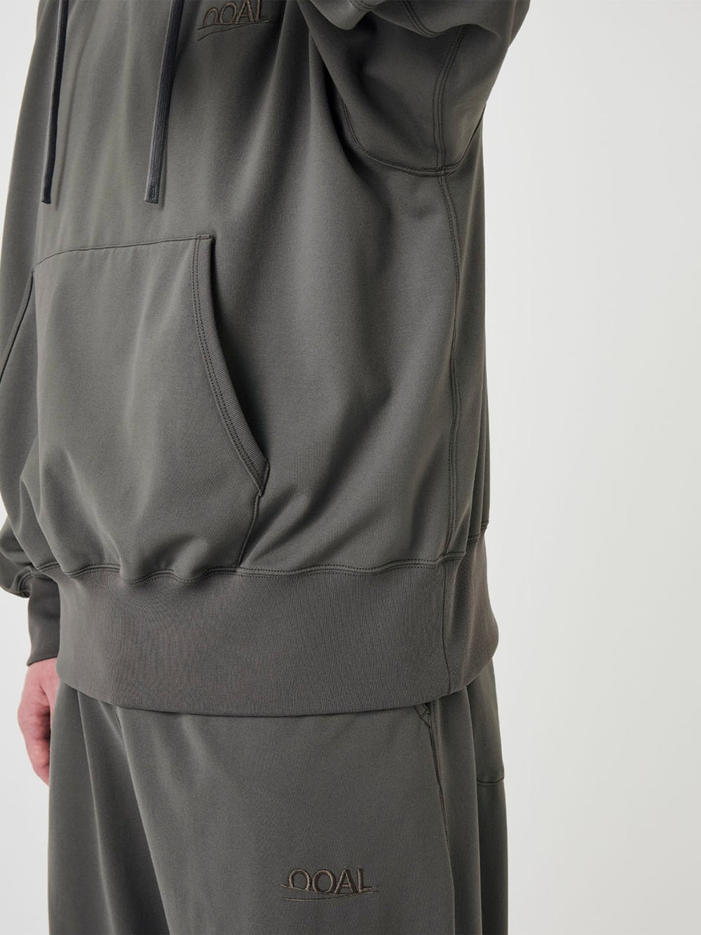 OOAL Polyester Pile Hoodie - Charcoal
