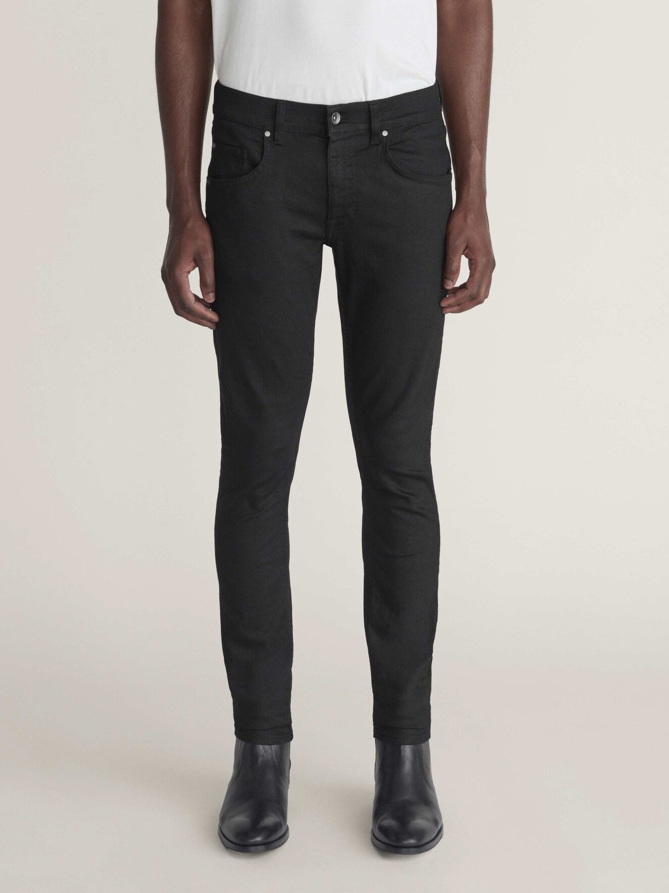 Tiger Sweden / Jeans: Slim Jeans Blackened - Black Menswear